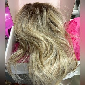 Wig 16” Topper Smoking Hot Blonde w/Bangs - Heather Dye WFEW